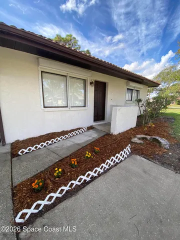 $2,150 | 624 Casa Grande Drive, Melbourne, FL 32940