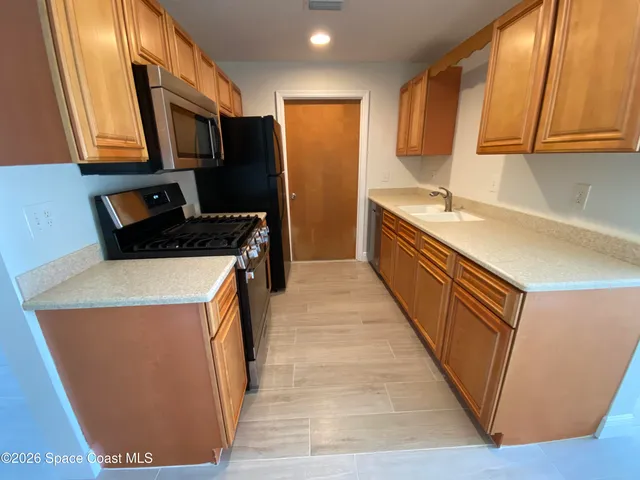 $2,150 | 624 Casa Grande Drive, Melbourne, FL 32940