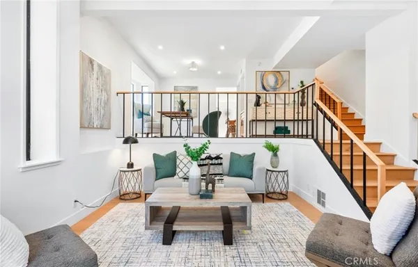 $1,481,400 | 13036 Mindanao Way, Unit 7, Los Angeles, CA 90292