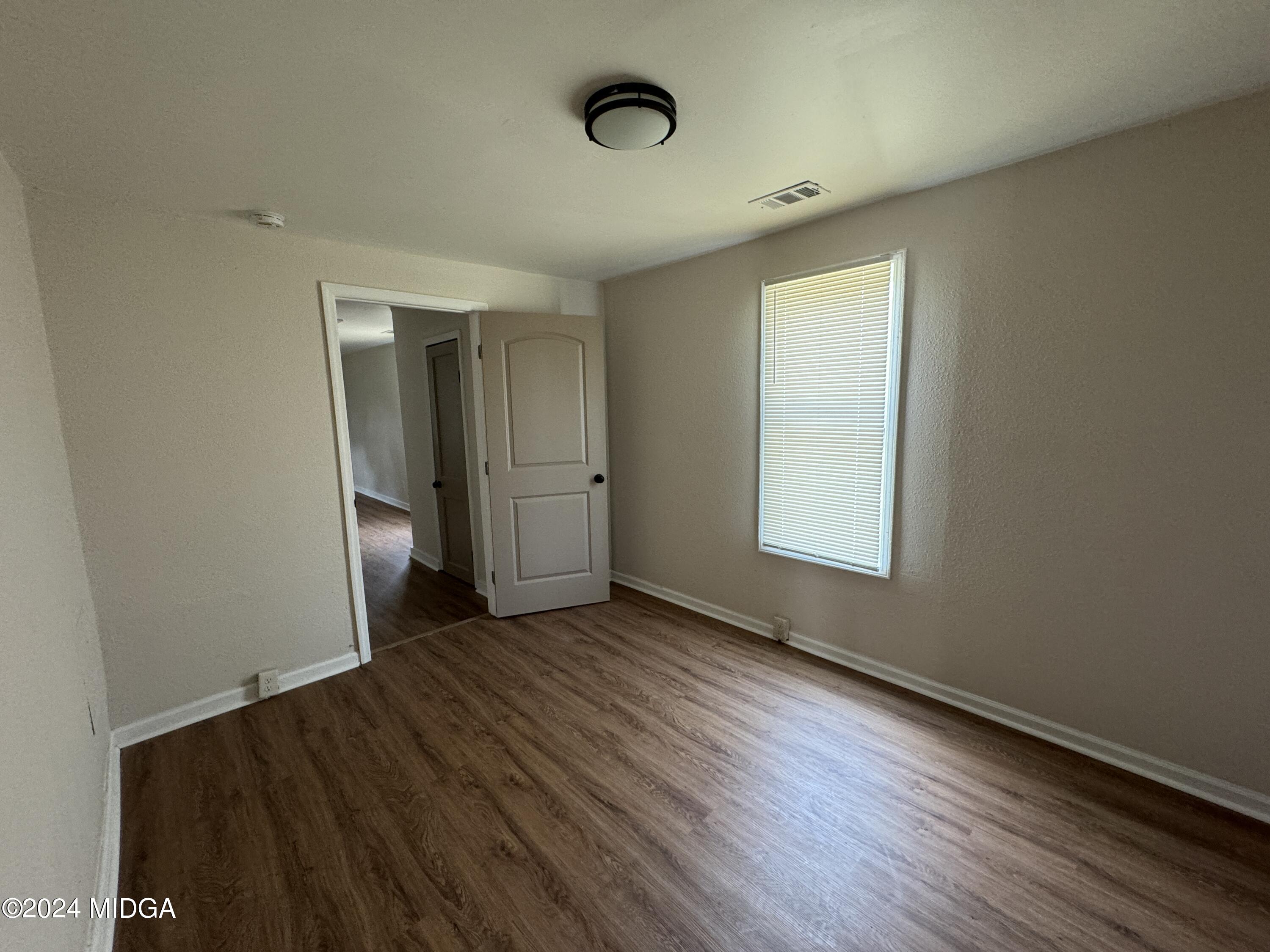 4237 Dorothy Avenue Macon, GA 31206 - Photo 9 of 13 IMG_2174 (1)