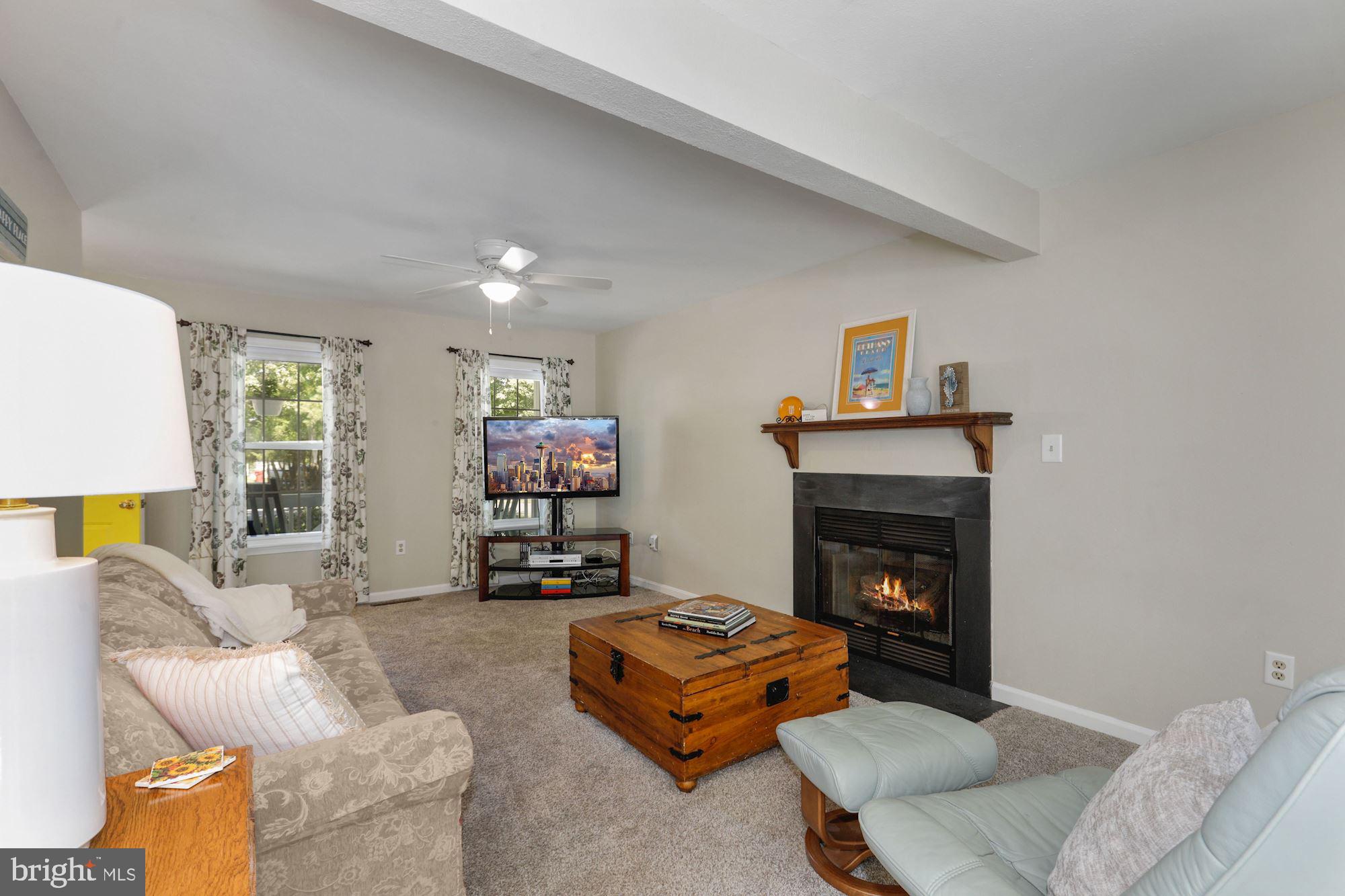 24 Port Royal Road Ocean View, DE 19970 - Photo 16 of 39 Lovely Family Room