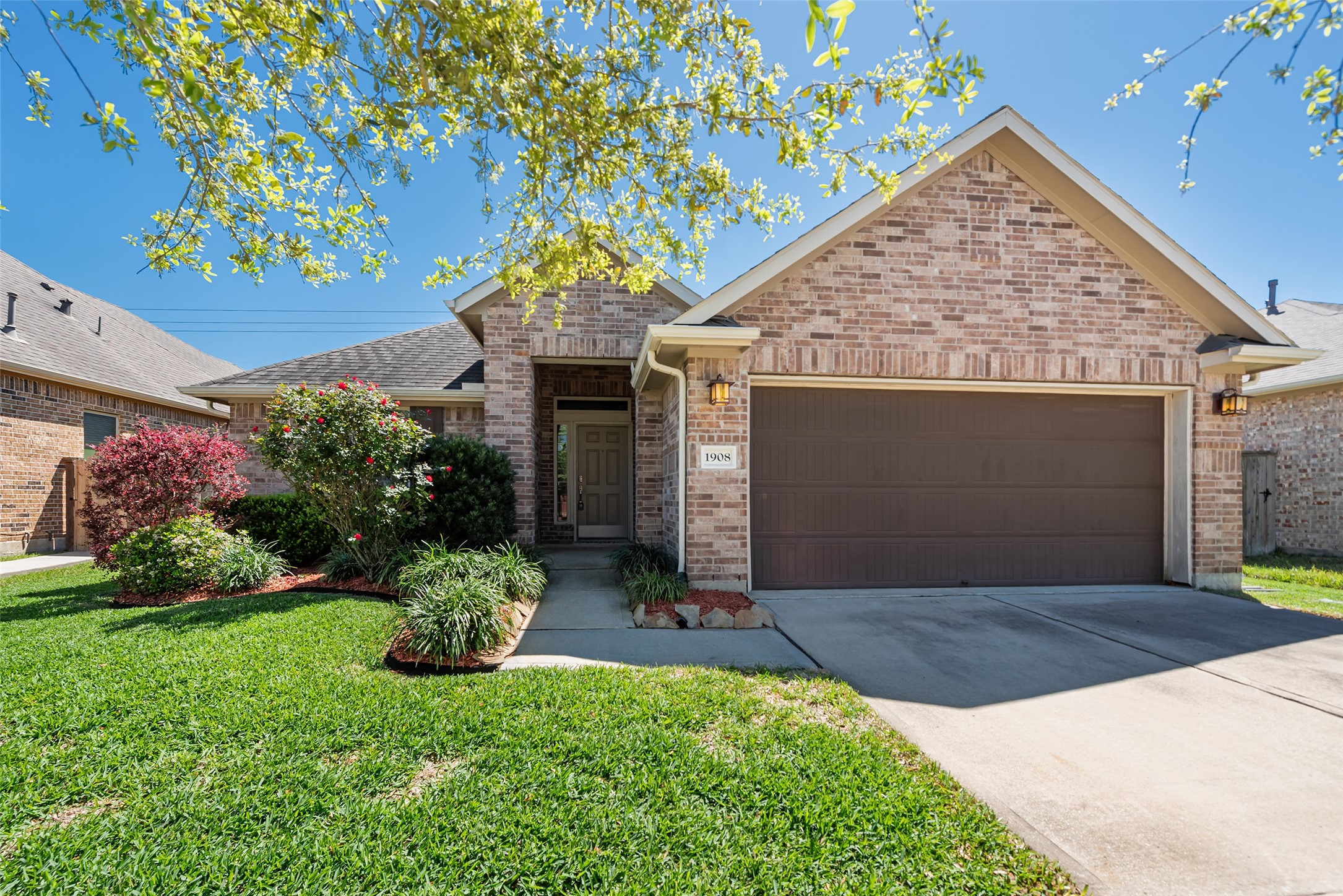 1908 Rushing Meadow Lane Pearland, TX 77089 - Photo 1 of 31 Beautiful home!