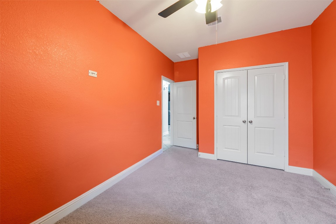 1908 Rushing Meadow Lane Pearland, TX 77089 - Photo 27 of 31 Secondary bedroom.
