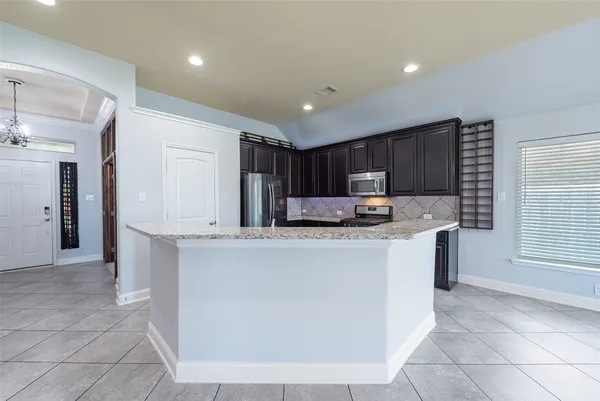 $2,375 | 1908 Rushing Meadow Lane, Pearland, TX 77089