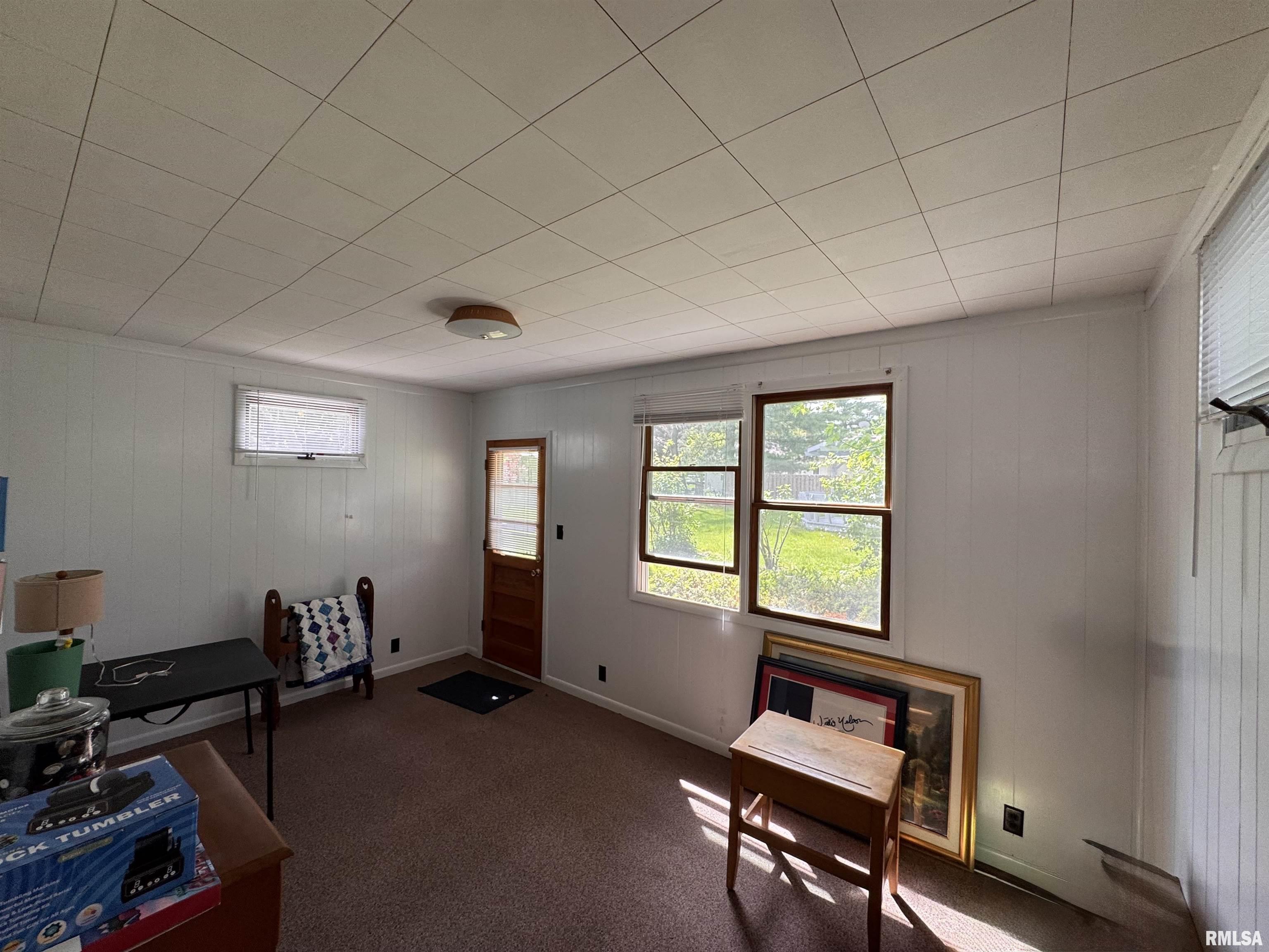 731 Madelyn Avenue Macomb, IL 61455 - Photo 17 of 23