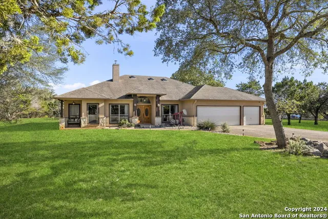 $529,400 | 155 Fawn Drive, Bandera, TX 78003