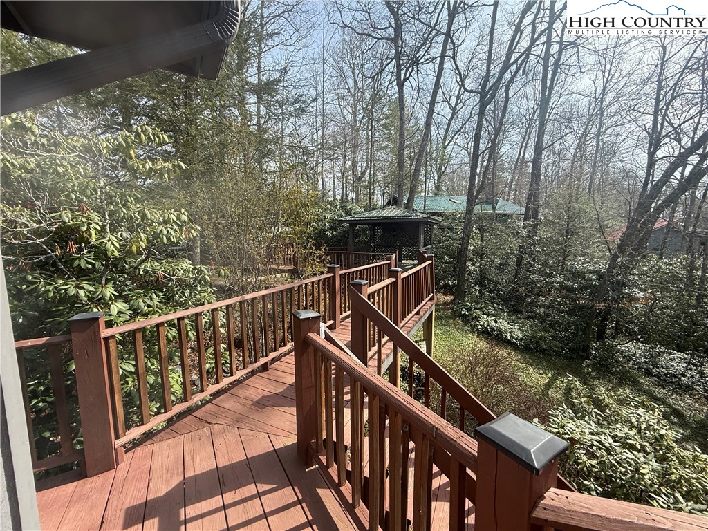 174 Spruce Pine Road Newland, NC 28657 - Photo 40 of 41 a view of balcony and yard