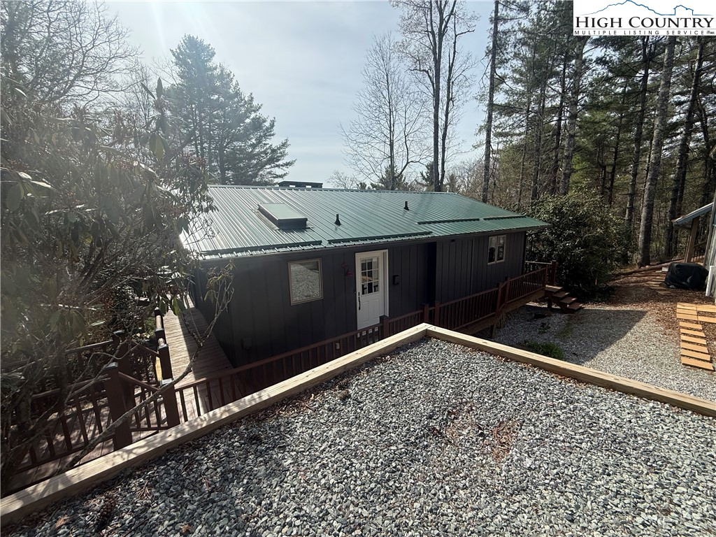 174 Spruce Pine Road Newland, NC 28657 - Photo 4 of 41 a terrace view