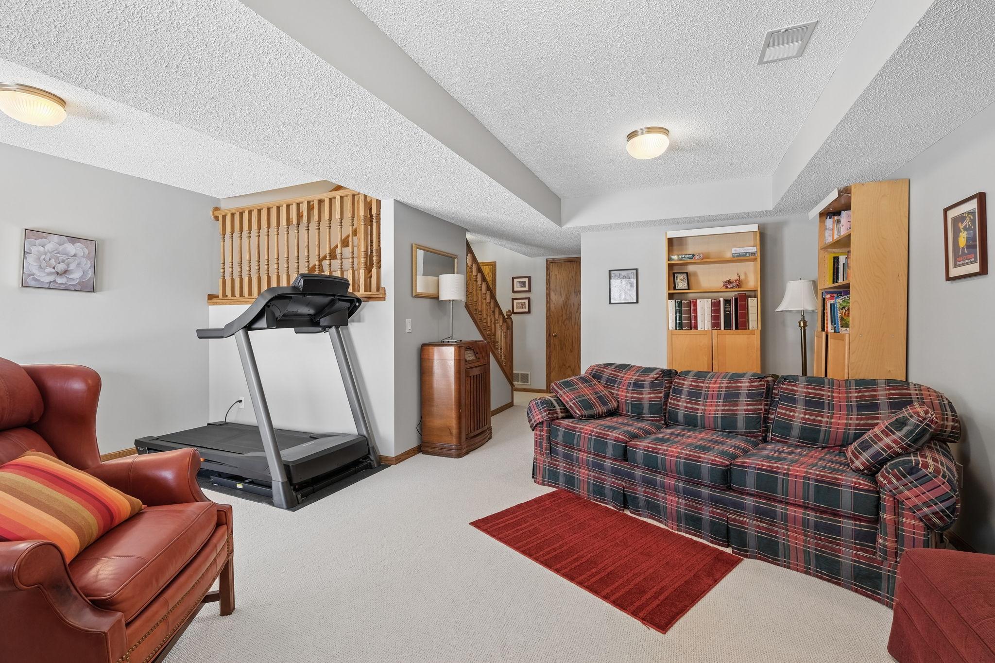 3683 Widgeon Way Eagan, MN 55123 - Photo 24 of 36
