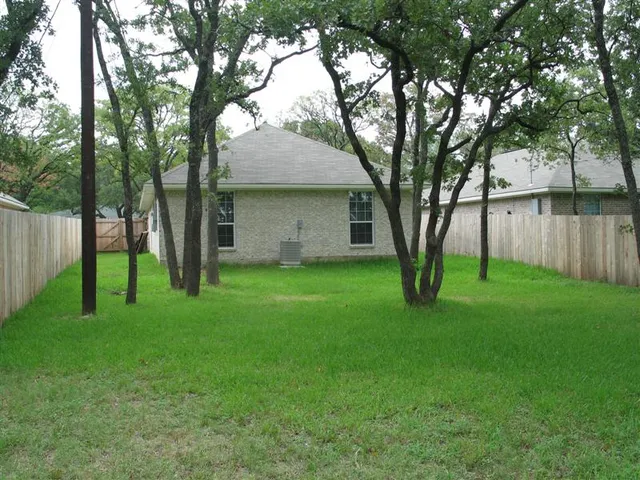 $1,795 | 306 Fairway Drive, Bryan, TX 77801