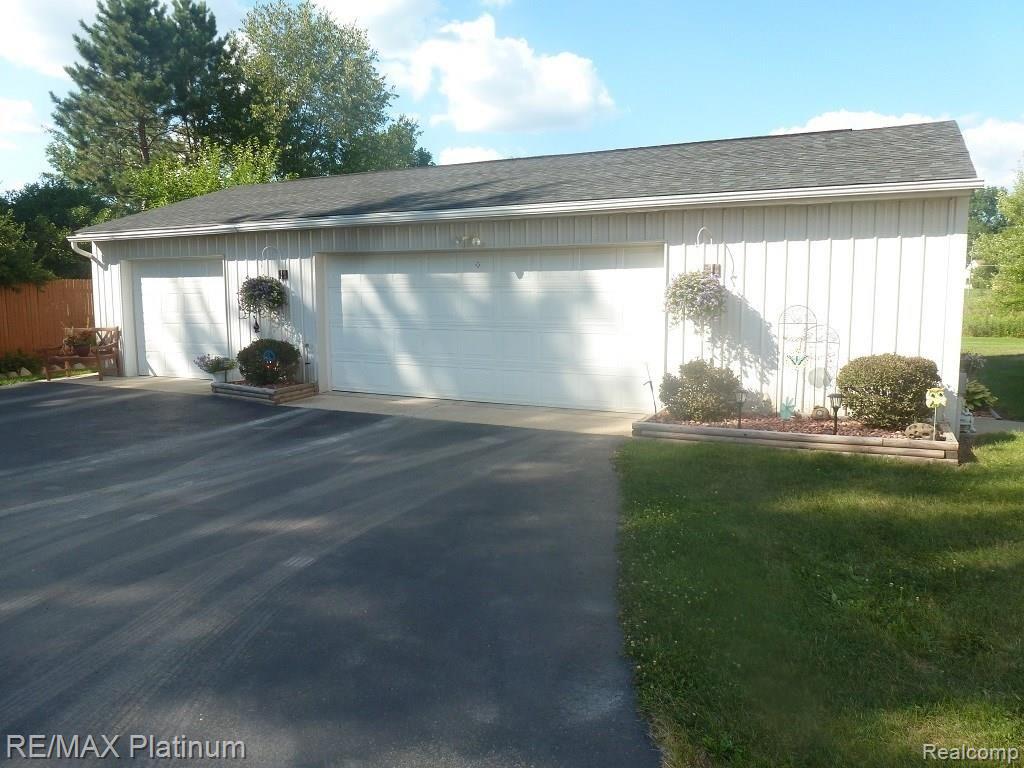1511 Swarthout Road Pinckney, MI 48169 - Photo 14 of 24 Pole barn with 220 service