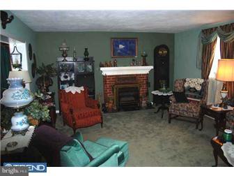 399 Longview Road Boyertown, PA 19512 - Photo 2 of 12 Gallery Image 2