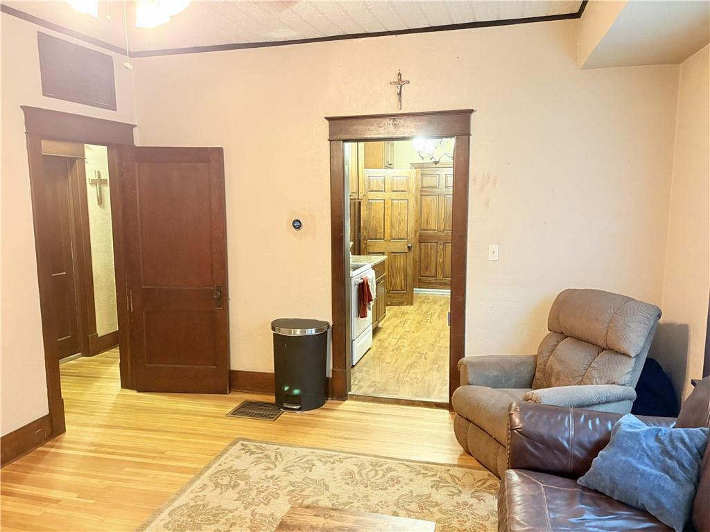 905 Parallel Street Atchison, KS 66002 - Photo 11 of 31