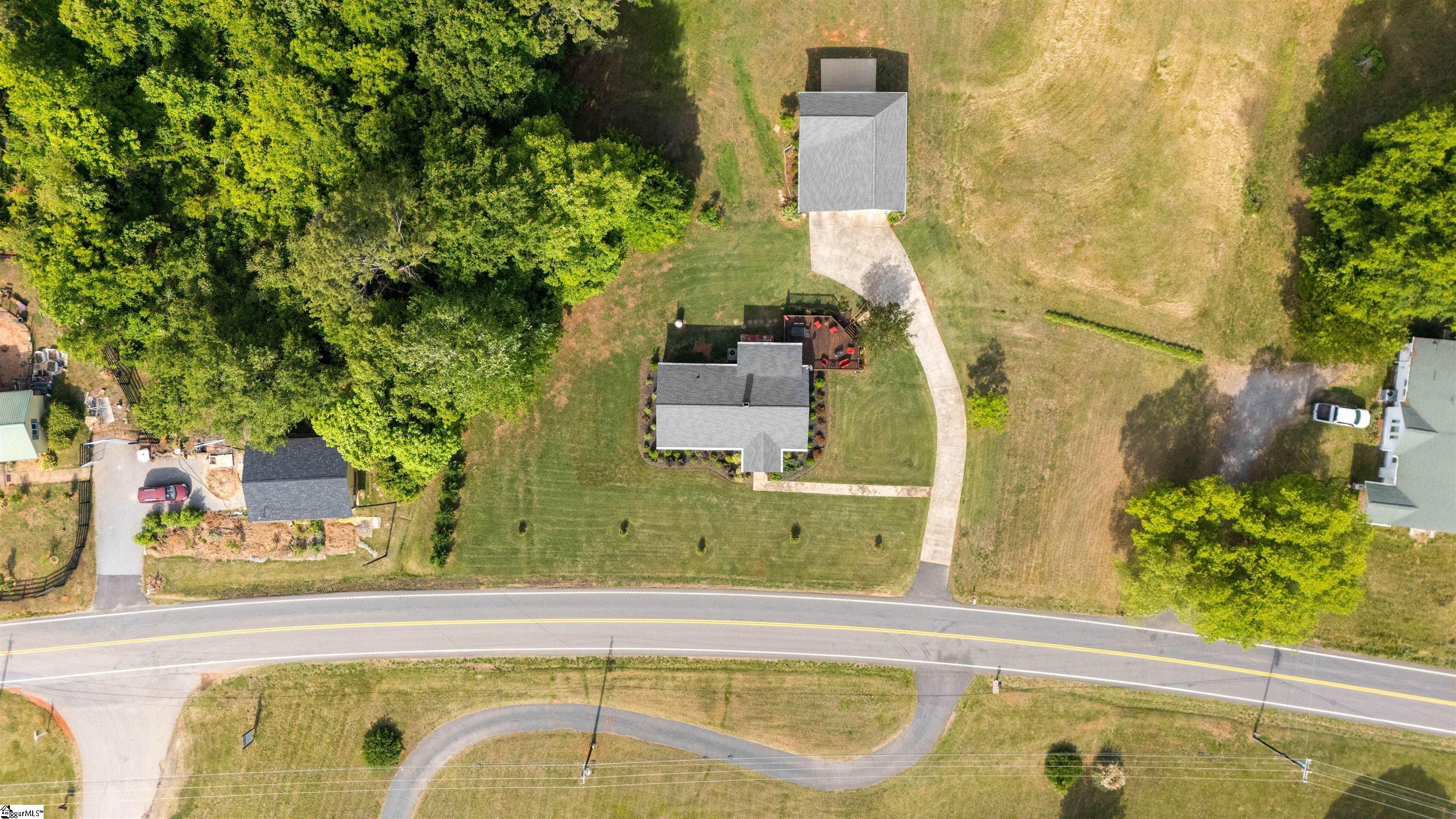 5741 Highway 357 Campobello, SC 29322 - Photo 37 of 39