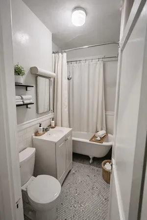 $2,100 | 1576 Commonwealth Avenue, Unit 3, Boston, MA 02135