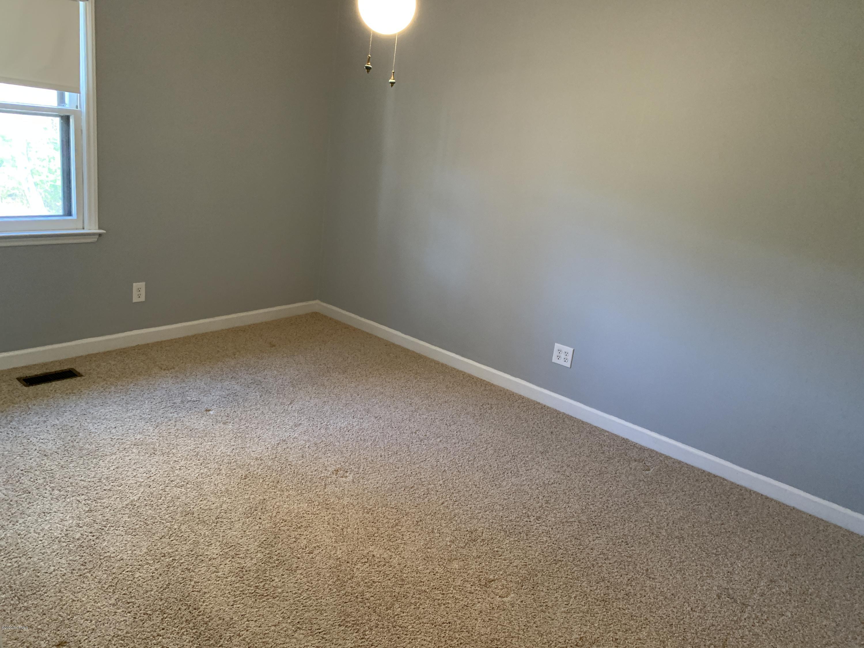 1929 Quail Ridge Road, Unit D Greenville, NC 27858 - Photo 13 of 26 Bedroom 3
