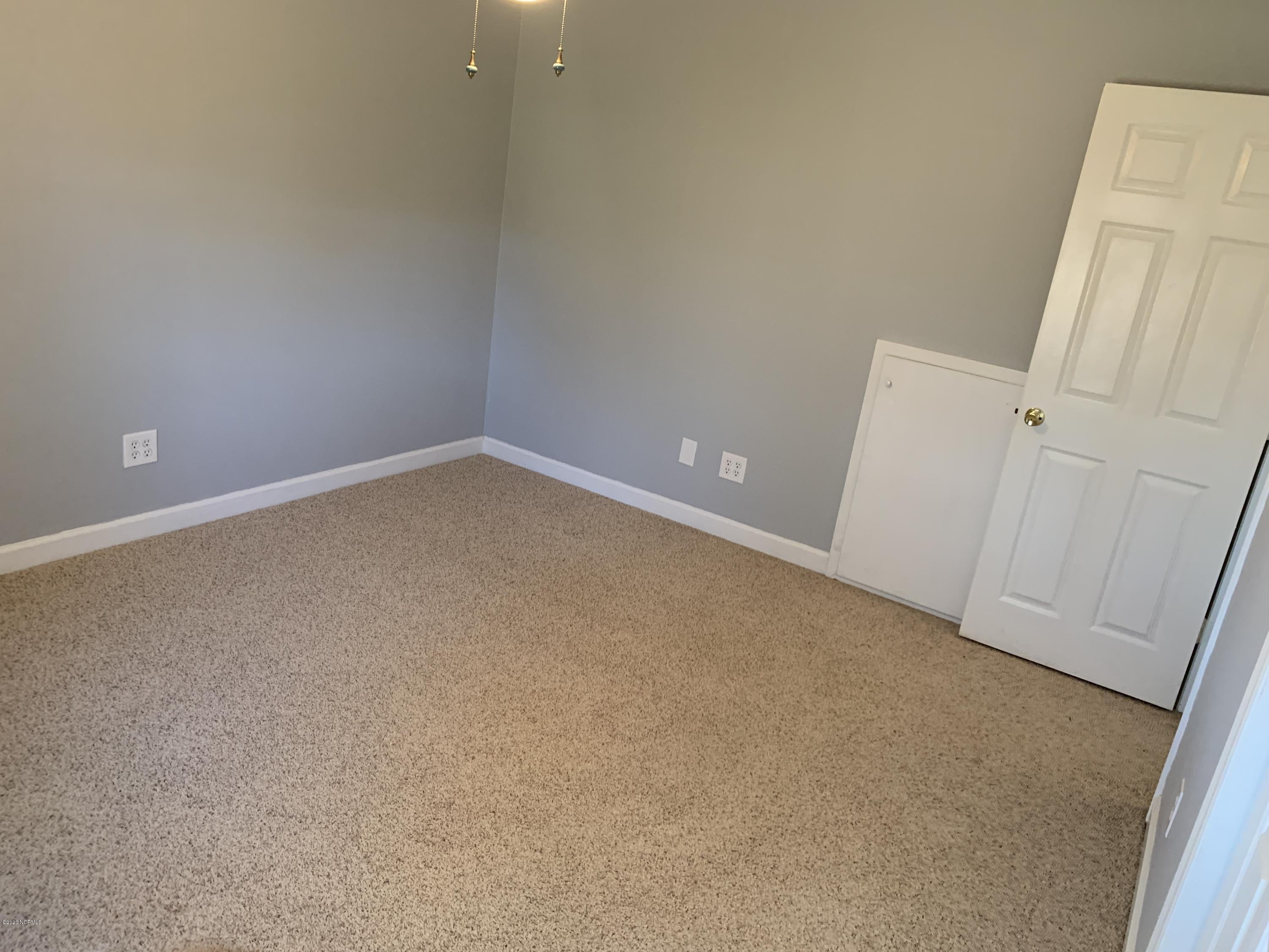 1929 Quail Ridge Road, Unit D Greenville, NC 27858 - Photo 14 of 26 Bedroom 3
