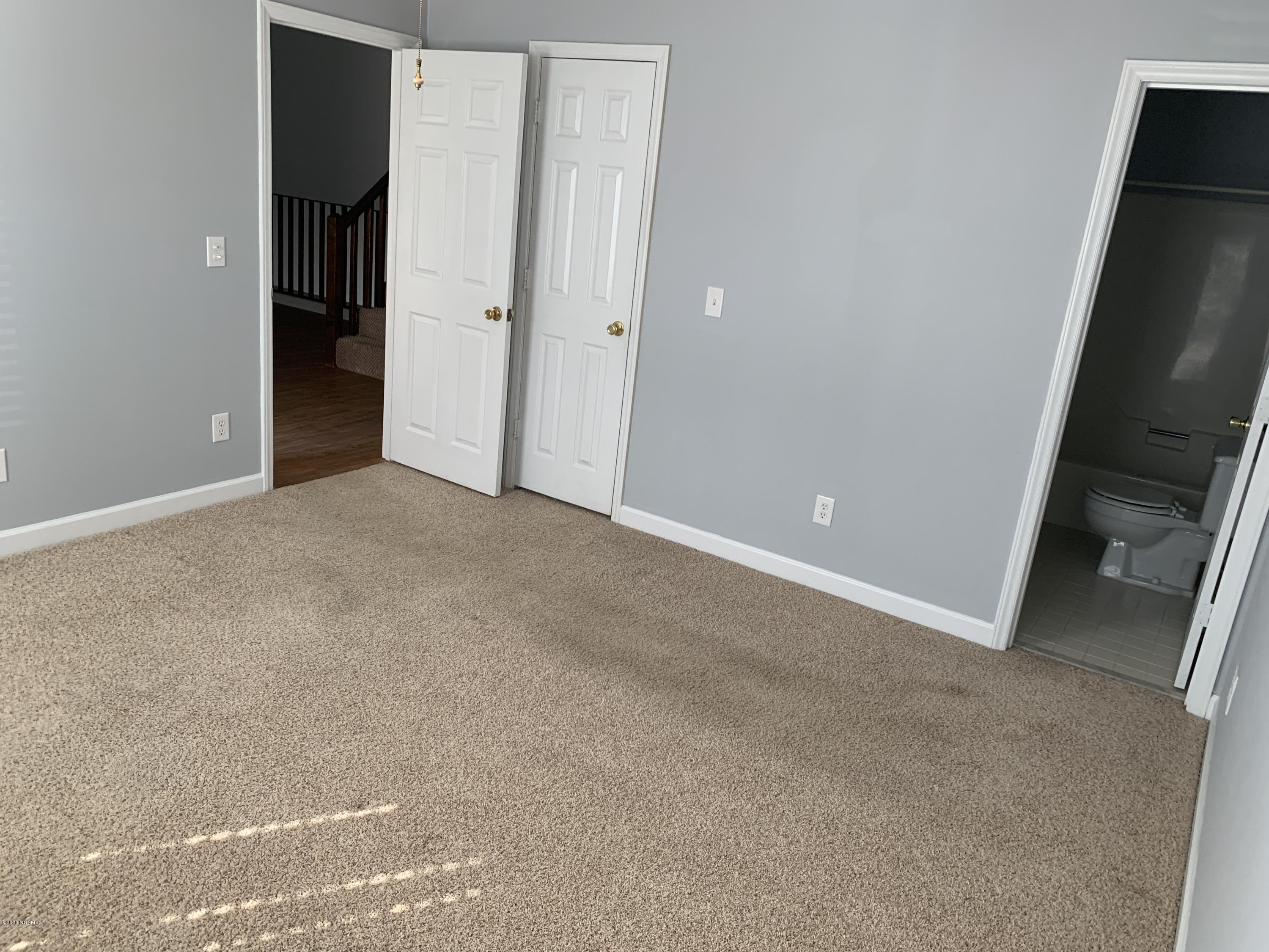 1929 Quail Ridge Road, Unit D Greenville, NC 27858 - Photo 4 of 26 Master