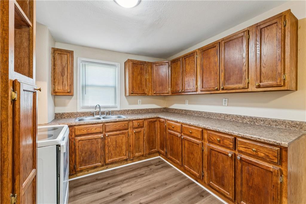 11432 East 17th Street Independence, MO 64052 - Photo 11 of 33