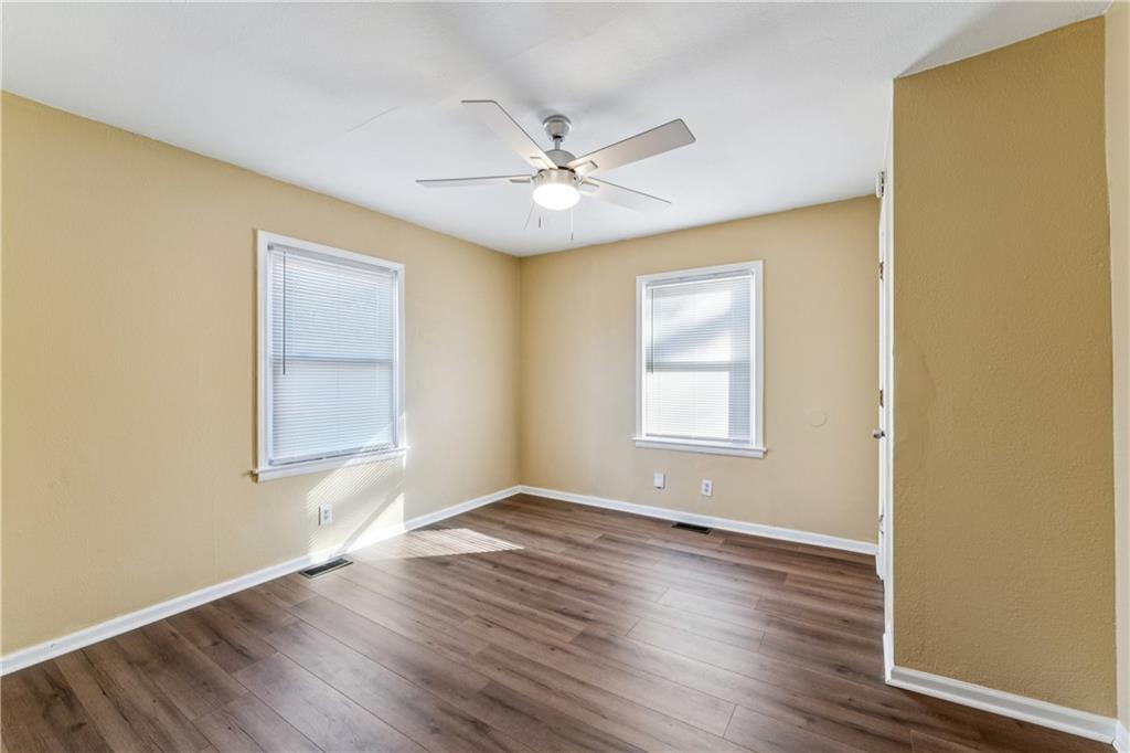 11432 East 17th Street Independence, MO 64052 - Photo 16 of 33