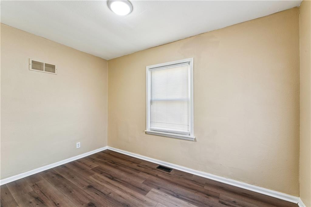 11432 East 17th Street Independence, MO 64052 - Photo 26 of 33