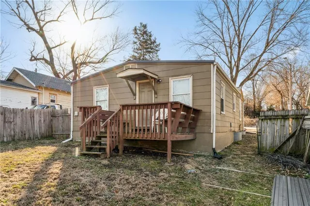 $120,000 | 11432 East 17th Street, Independence, MO 64052