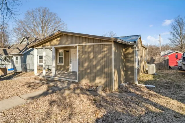 $120,000 | 11432 East 17th Street, Independence, MO 64052