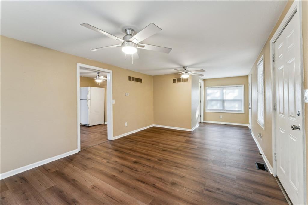 11432 East 17th Street Independence, MO 64052 - Photo 6 of 33