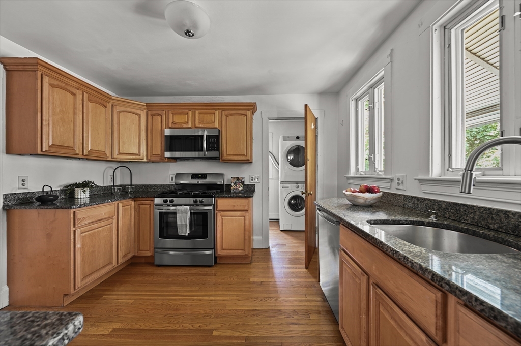 5 York Road, Unit 2 Belmont, MA 02478 - Photo 8 of 18 Gallery Image 8