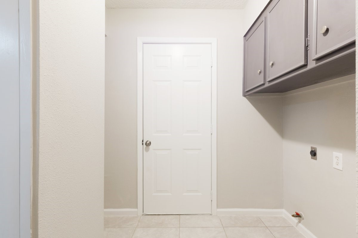 1403 Neptune Lane Houston, TX 77062 - Photo 7 of 20