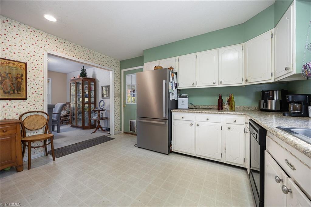941 Croyden Street High Point, NC 27262 - Photo 12 of 30 Gallery Image 12