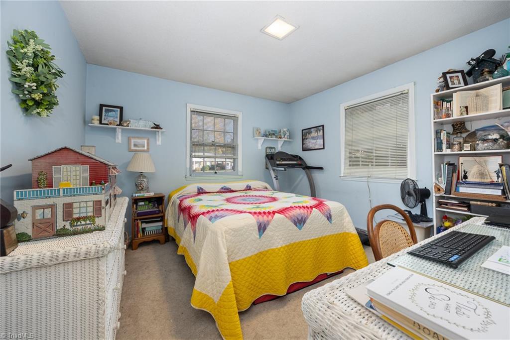 941 Croyden Street High Point, NC 27262 - Photo 18 of 30 Gallery Image 18