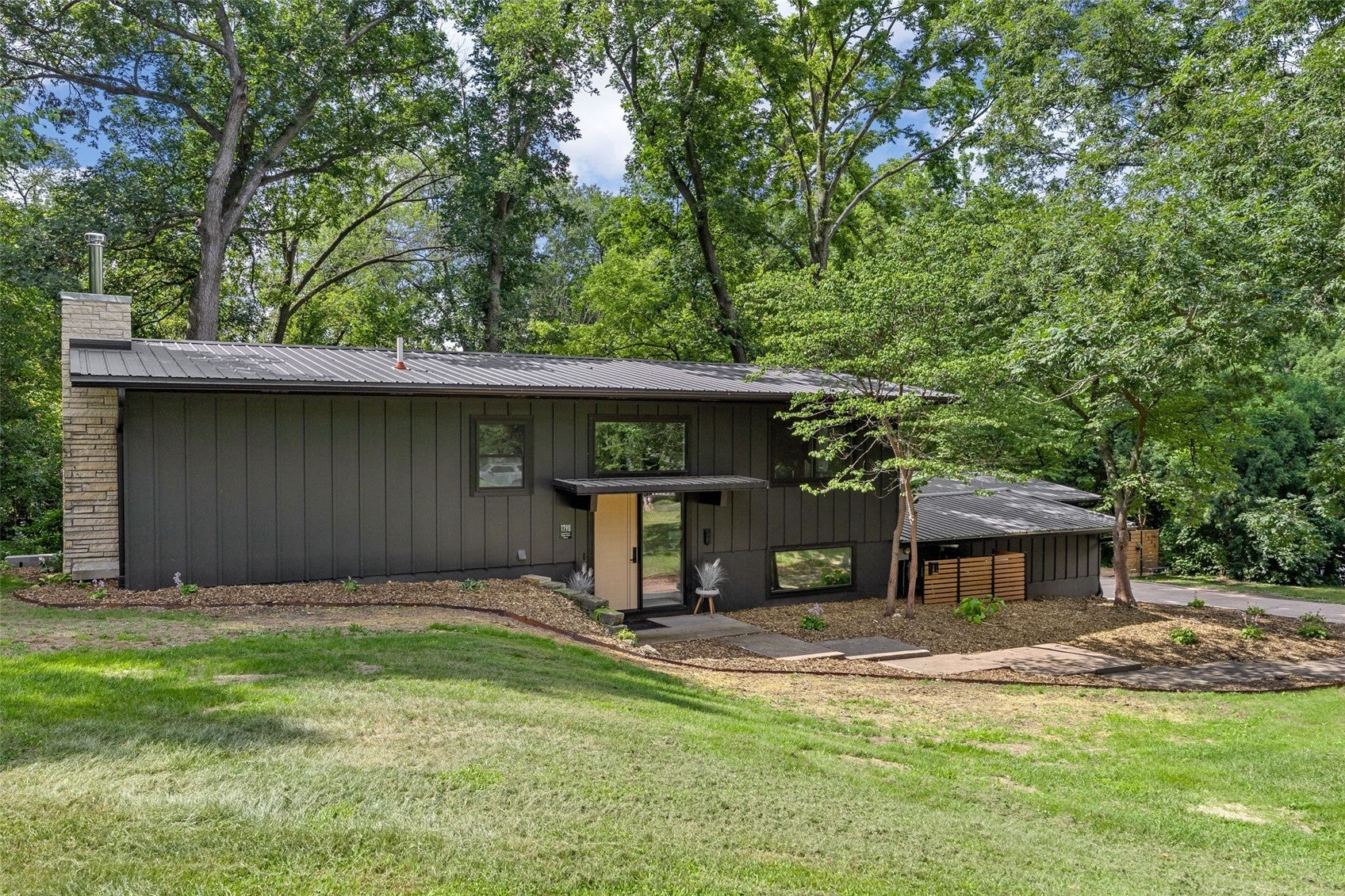 1790 Timber Ridge Drive Cedar Rapids, IA 52403 - Photo 6 of 50 Gallery Image 6