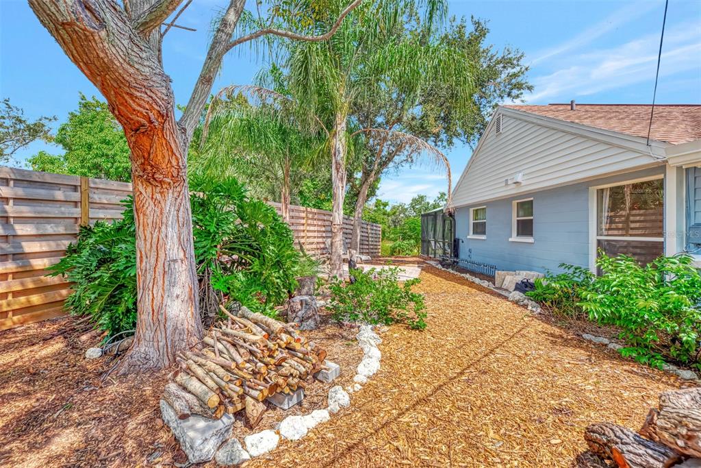 3343 Savage Road Sarasota, FL 34231 - Photo 52 of 57 Gallery Image 52