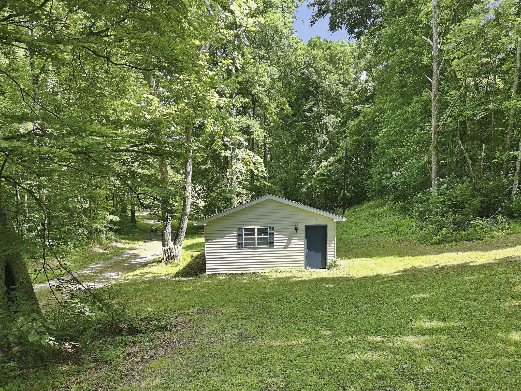565 Clint Flowers Road McEwen, TN 37101 - Photo 37 of 51