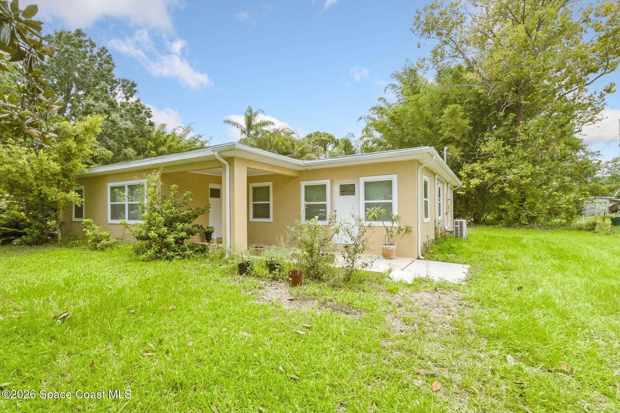 175 Northwest Valencia Road Melbourne, FL 32904 - Photo 3 of 23 175-Valencia