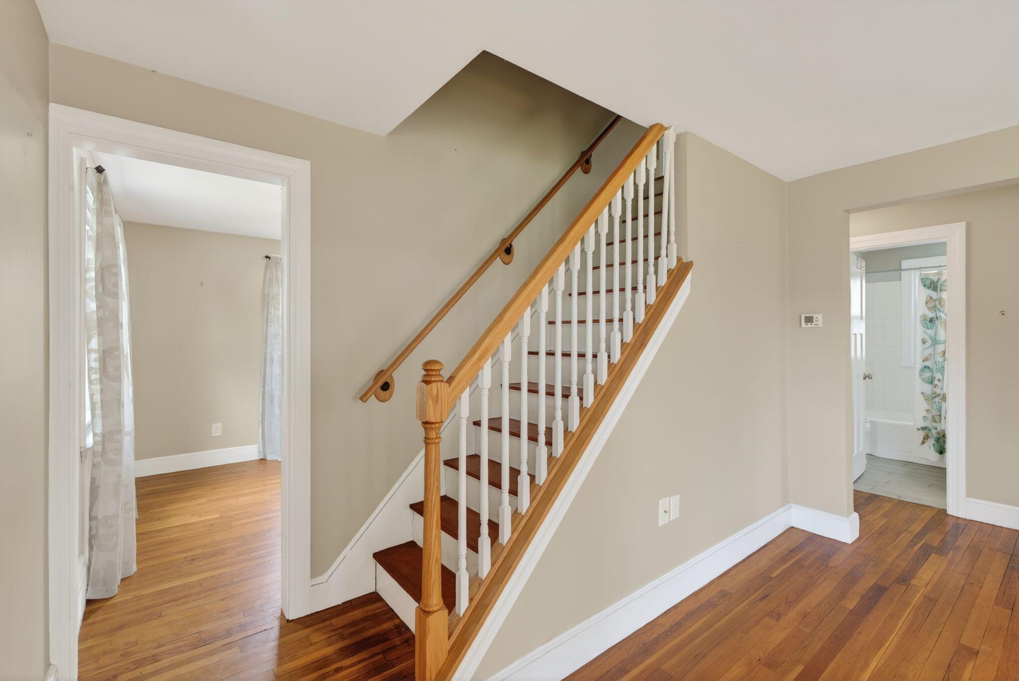 77 Dorset Street Portland, ME 04102 - Photo 17 of 26 Front Entry