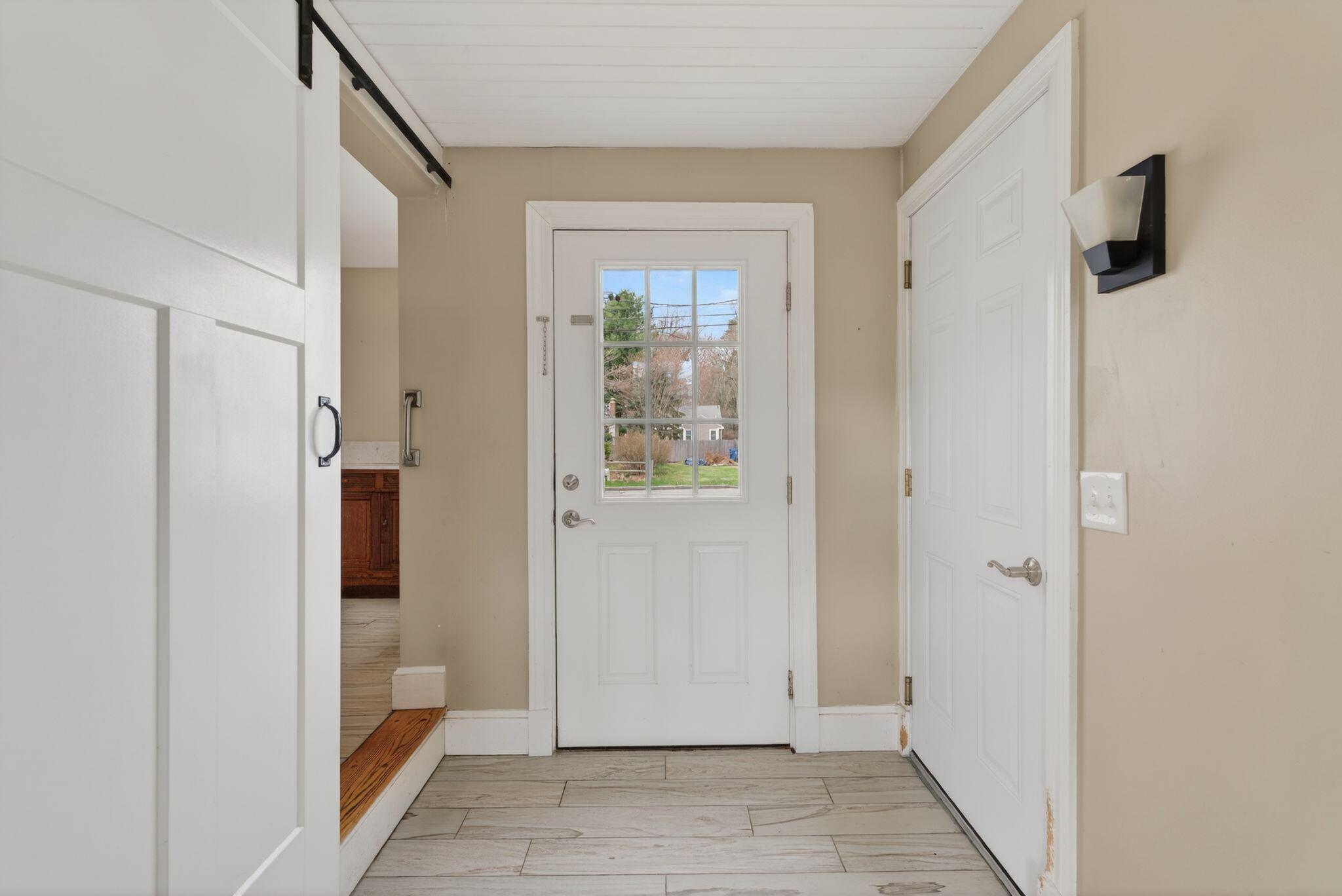 77 Dorset Street Portland, ME 04102 - Photo 4 of 26 Mudroom