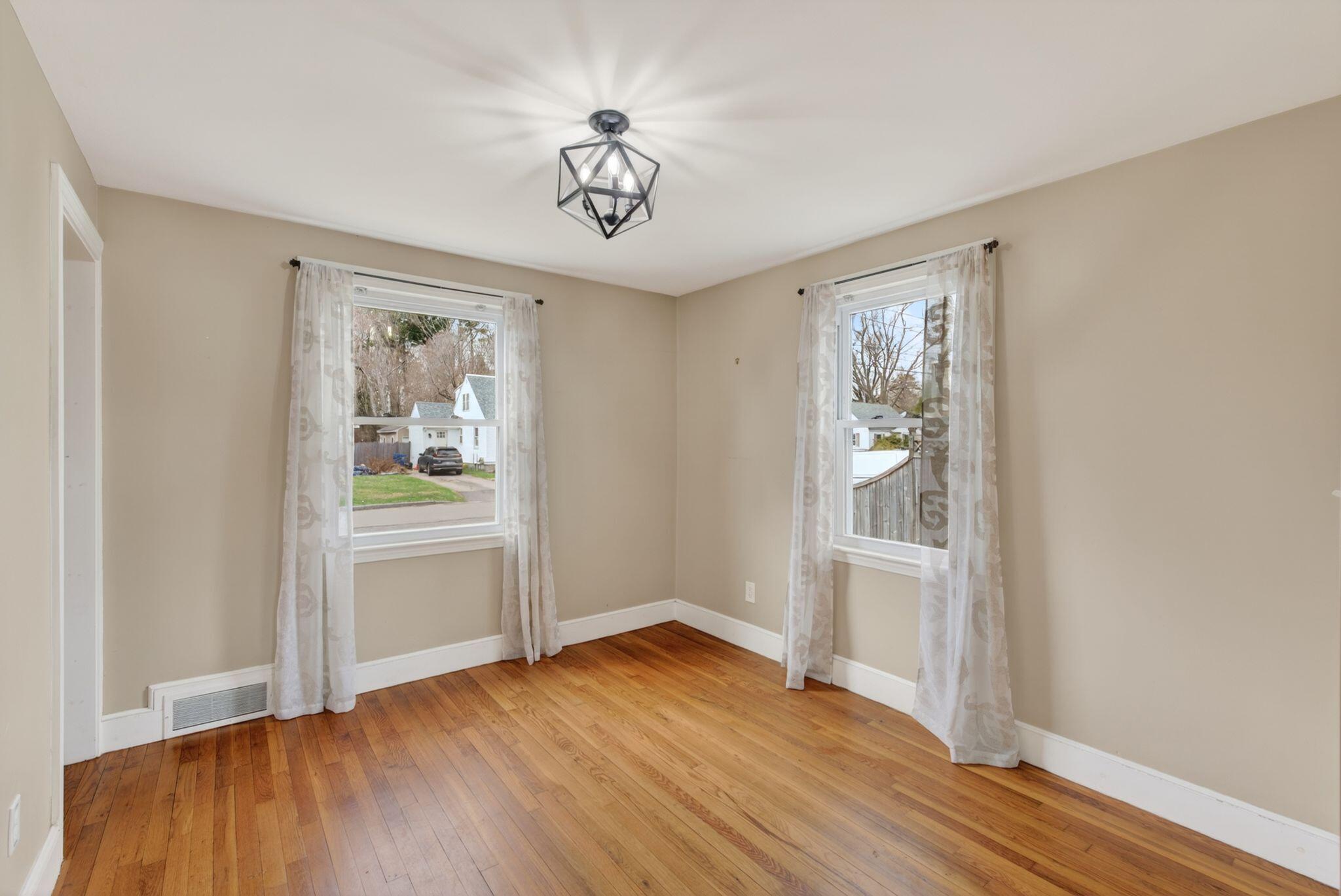 77 Dorset Street Portland, ME 04102 - Photo 10 of 26 Dining Room