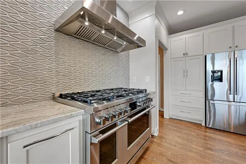 $1,285,000 | 13856 Horton Drive, Overland Park, KS 66223