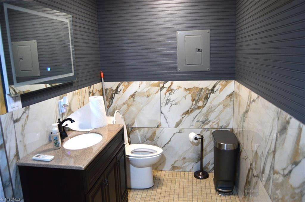 1231 Freeman Road Madison, NC 27025 - Photo 46 of 50