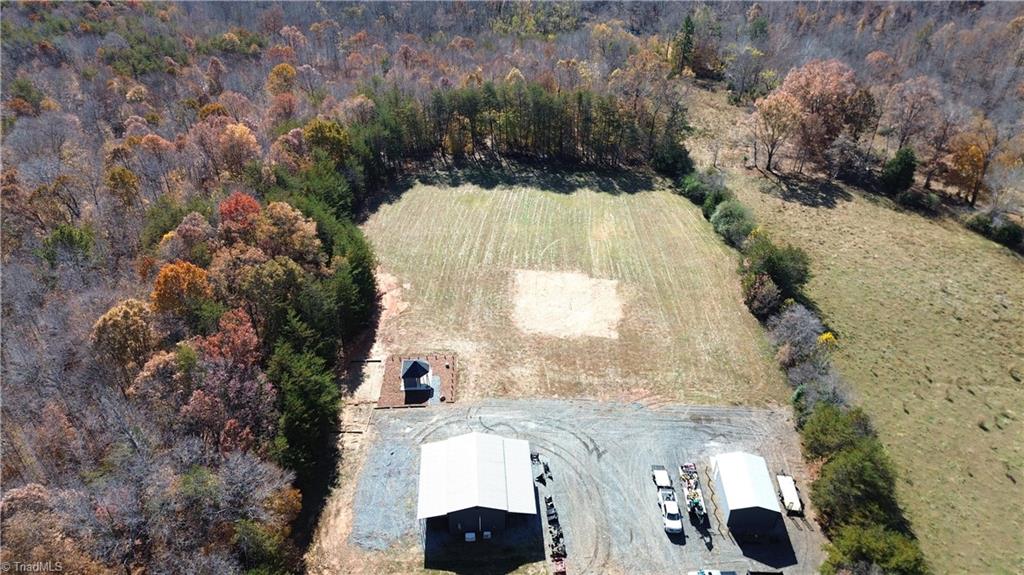 1231 Freeman Road Madison, NC 27025 - Photo 6 of 50