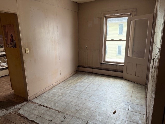47 Barclay Street Worcester, MA 01604 - Photo 8 of 13