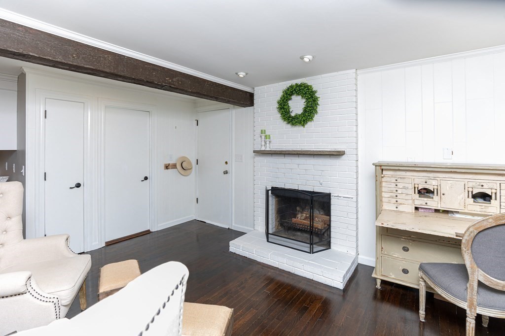 96 Deerfield Road Sharon, MA 02067 - Photo 8 of 19