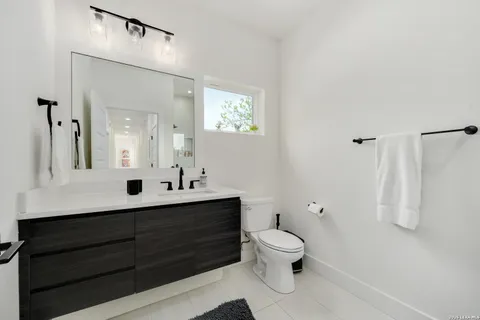 $449,000 | 715 Eleanor Avenue, Unit 101, San Antonio, TX 78209