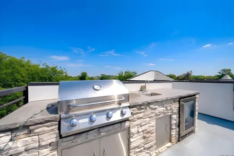$449,000 | 715 Eleanor Avenue, Unit 101, San Antonio, TX 78209
