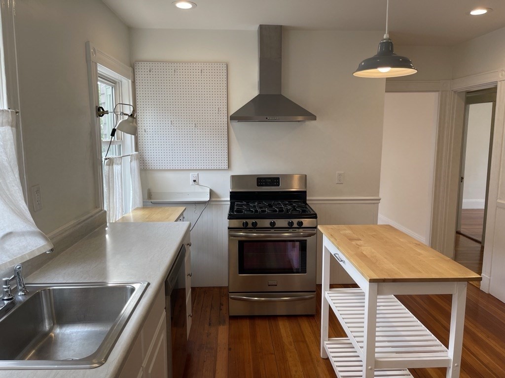 11 Marion Road, Unit 3 Belmont, MA 02478 - Photo 6 of 16