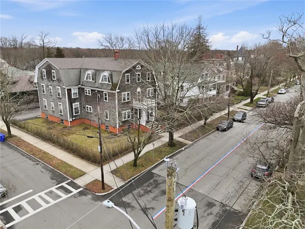 $575,000 | 82 High Street, Unit 1S, Bristol, RI 02809