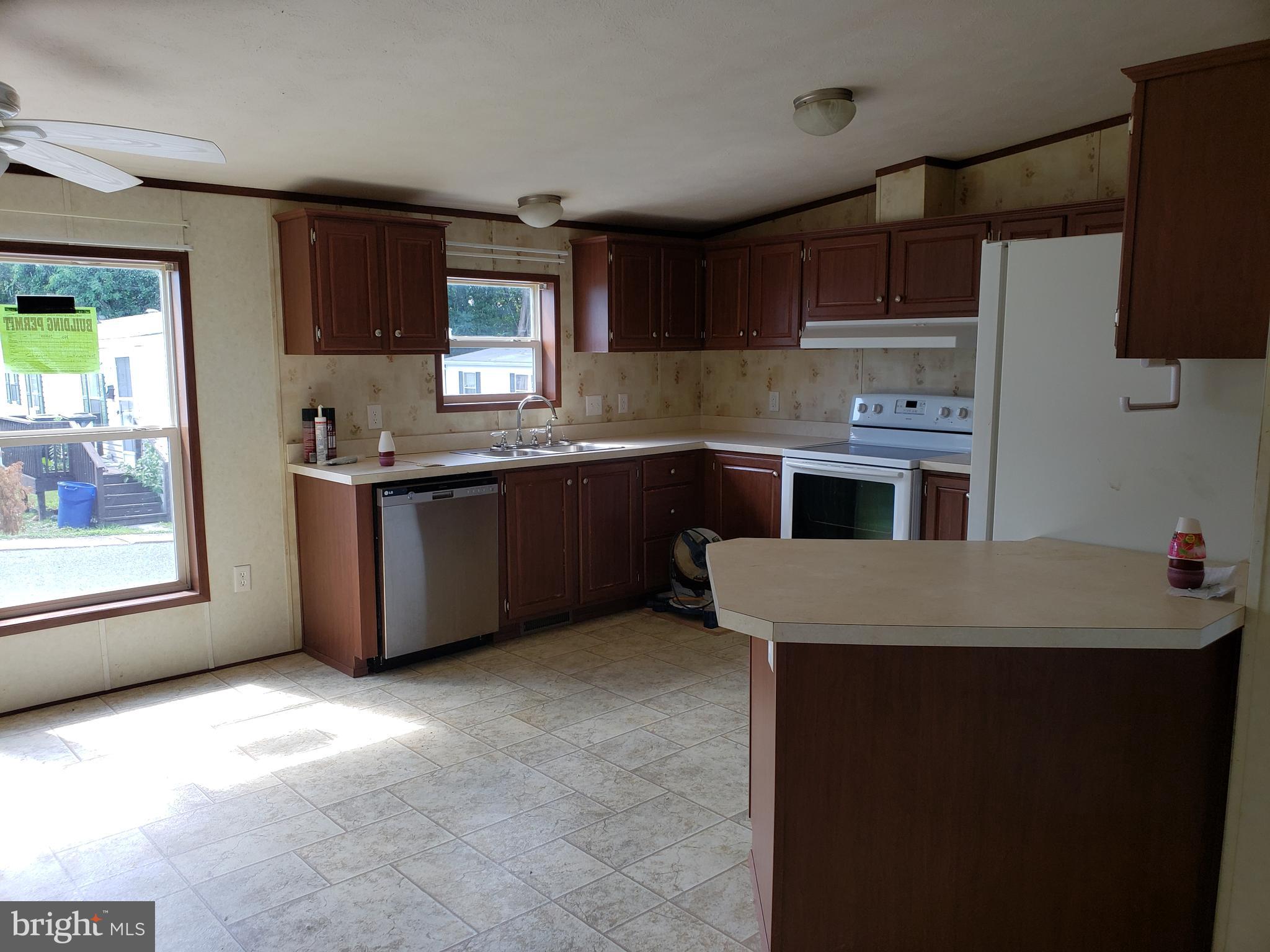 3587 Mobile Road Harrisburg, PA 17109 - Photo 3 of 10 Gallery Image 3