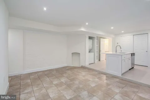 $869,900 | 306 M Street Northwest, Washington, DC 20001